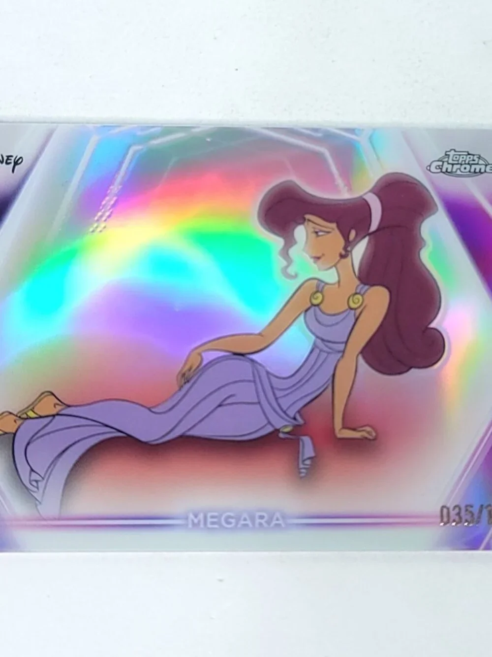 Megara Topps 2026 Disney Neon Holo Chrome Refractor Limited 035/199 CNE